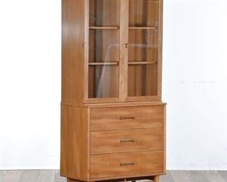 Drexel Mid Century Modern China Hutch Cabinet