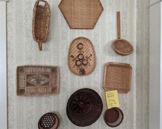 LOT  52 $10/ basket (two little ones are $6/each)