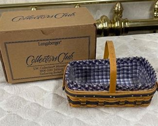 SMALL LONGABERGER BASKET WITH FABRIC AND BOX $12