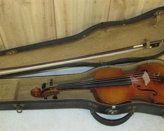 Violin w/Case - Price $95.00  - See Next Photo For Close Up View