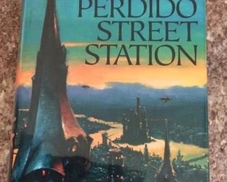 Perdido Street Station, China Mieville, The Ballantine Publishing Group, SFBC, 2000. ISBN 0739416847. 