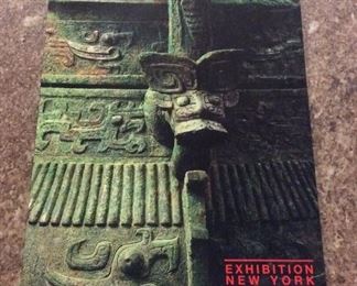 Ancient Chinese bronzes and sculptures, Eskenazi, 2005, ISBN 1873609205. 
