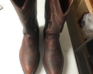 4 Comfort Oil and Chemical Resistant Boots  $150.00  Size 9 Men's  #IWW3