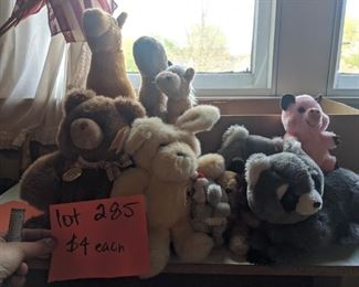 stuffed animals 