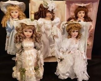 Bridal Porcelain Dolls and Other Beauties https://ctbids.com/#!/description/share/377335