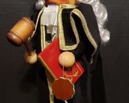 Steinbach Nutcracker "The Barrister" https://ctbids.com/#!/description/share/377357