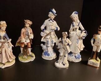 Vintage Porcelain Figures https://ctbids.com/#!/description/share/377373