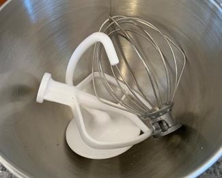 $125- White Kitchen Aid Mixer 
