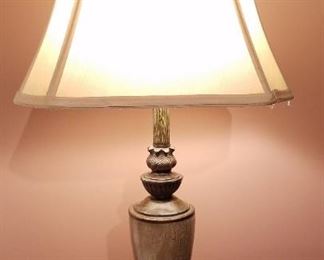 Decorative table lamp