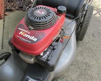 Push mower detail