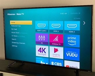 55in Hisense 4k UHD Smart TV LED 55RGE 31x49x9.5in (at feet) HxWxD