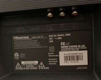 55in Hisense 4k UHD Smart TV LED 55RGE 31x49x9.5in (at feet) HxWxD