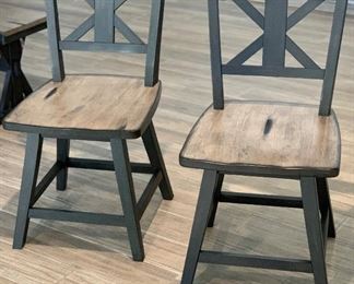 Rustic Farmhouse Trestle Table w/ Chairs & Benches Table: 30.5x40x78in HxWxD