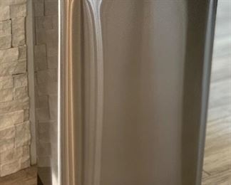 Brushed Stainless Steel Garbage Can 25.5x15x11.5in HxWxD