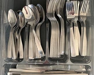 Stainless Steel Flatware & Farberware Knives Lot