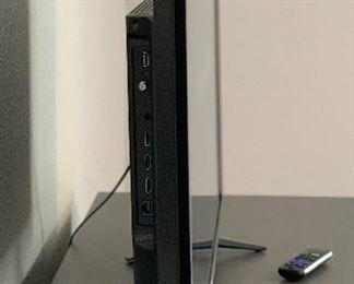 Hisense 43in 4K UHD Smart TV 43RGE HD TV 24x28x8in (width measured at feet) HxWxD