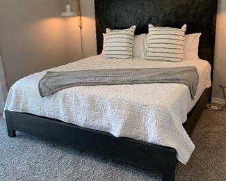 Complete King Bed set Rustic/Industrial Headboard/Frame 66x81x84 bedheight: 27in HxWxD