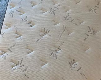 Complete King Bed set Rustic/Industrial Headboard/Frame 66x81x84 bedheight: 27in HxWxD