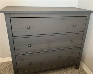Hemnes Charcoal Grey Wash 3-Drawer Chest/Dresser 37.5x42.5x19.5in HxWxD