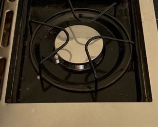 NexGrill 5-burner Propane Grill w/ Side Burner 720-0888N 47x52x22in HxWxD