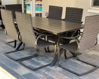 Outdoor Patio Metal Table & 6 Chairs Table: 29.5x39x70in HxWxD