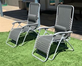 2pc Courtyard Creations Zero Gravity Chairs