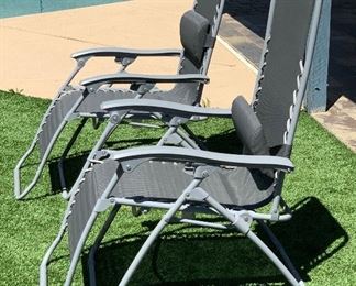 2pc Courtyard Creations Zero Gravity Chairs