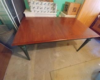 Beautiful Ethan Allen farm table $200 comes with two leaves