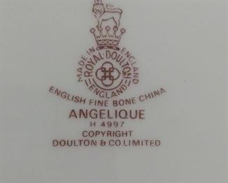 Royal Doulton service for 8