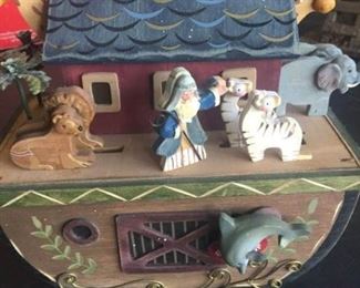 Musical Wind Up Wooden Noahs Ark