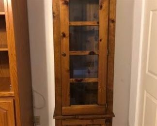 Pine Gun Cabinet with Glass Front