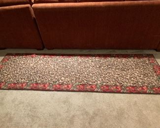 95”x30” runner in leopard w/ red floral border