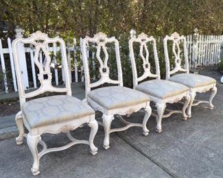 Drexel Dining Chairs
22"W x 17.5"D x 20"H Total 43" H
Custom Silk Fabric. Hardly used.
Solid Construction. Excellent.
4 Chairs $350.00