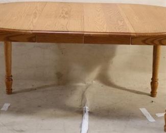 Oak table with 2 leaves