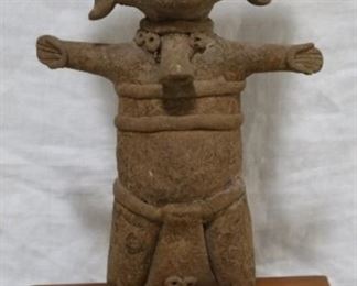 Pre Columbian clay pottery art statue