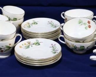 Minton Bone China "Meadow" group of 32 pieces