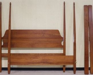 Poster bed with rails