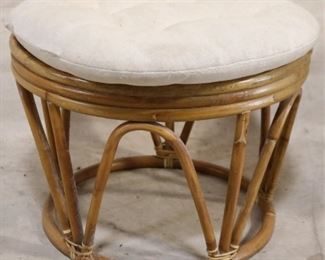 Rattan round ottoman