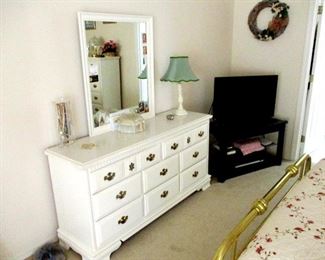 Dresser & Mirror comes with matching chest of drawers and night table