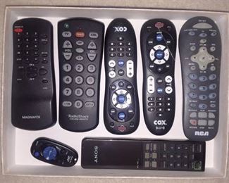 VARIOUS REMOTES AND CORDS WITH BATTERIES