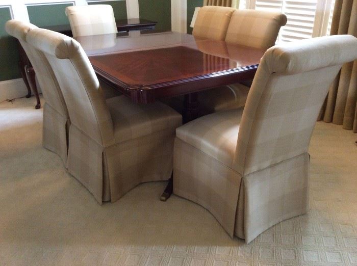 Mahogany Dining Room Table 43 inches wide by 67 inches long with  two 14 inch leaves by Universal Furniture LTD @ $600.00   The chairs have been sold!!    