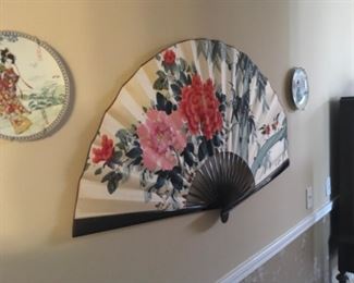 Flower hand fan 20, two Japan or China plate 10 each.