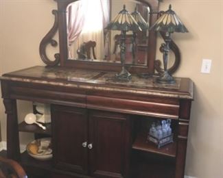 Beautiful dresser with mirror 750. Pick up at 37869 Ronald court cathedral city