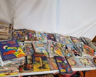 (493 Comics) 18 Photos of Comics. Some are in good condition some are not. There are a few new and sealed as well. Please see details for more info on these