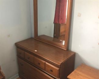 Small dresser with mirror $15
