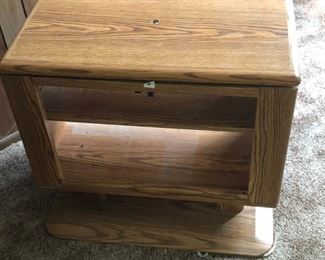 TV stand $8