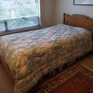 Maple Twin Bed Set. (you do not have to take the mattresses even though in good shape)