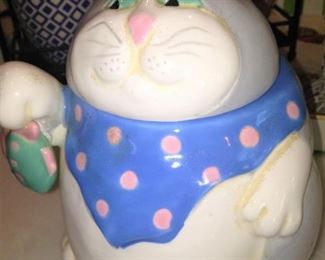 Cat cookie jar