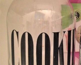 Large cookie jar