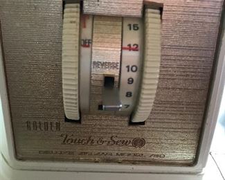 Touch & Sew Sewing machine 